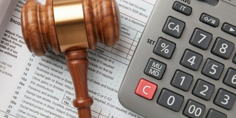 Congress Intended Tax Whistleblowers to Enjoy De Novo Review