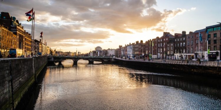 Photo of the River Liffey in Dublin, Ireland at sunset