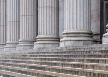 Court Access for Federal Employee Whistleblowers