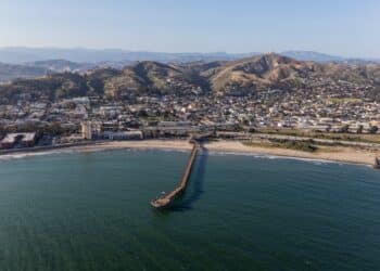 Photo of the Ventura, CA coastline