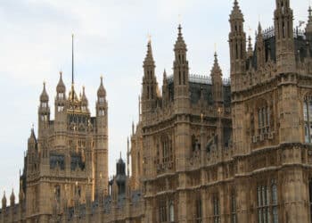 UK Parliament Members Call for Whistleblower Awards
