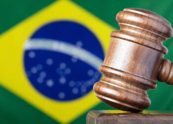 Brazil’s Anti-Corruption Reforms Stall, Leaving Whistleblowers Unprotected