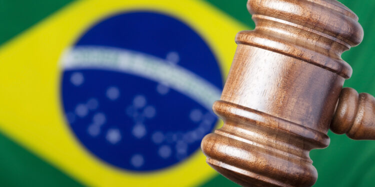 Brazil’s Anti-Corruption Reforms Stall, Leaving Whistleblowers Unprotected