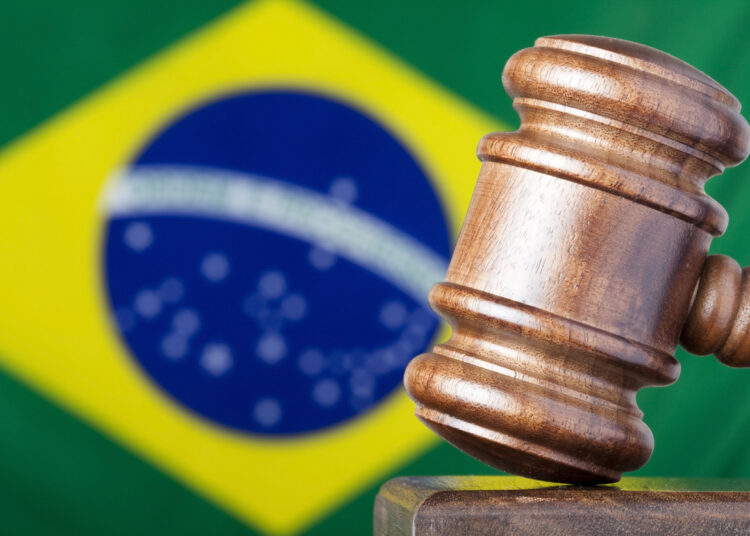 Brazil’s Anti-Corruption Reforms Stall, Leaving Whistleblowers Unprotected